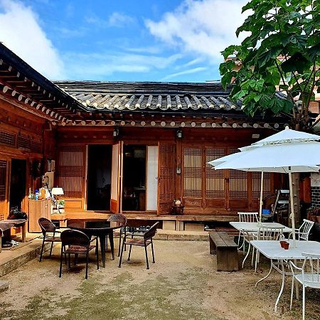Namhyundang - Hanok Korean Traditional House Seúl Exterior foto