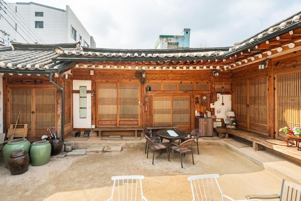 Namhyundang - Hanok Korean Traditional House Seúl Exterior foto